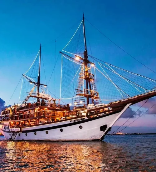 Bali Dinner Cruise & Uluwatu Temple Experience 4